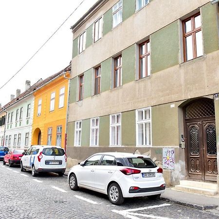 Flh - A&M Central Studio Apartment Sibiu Bagian luar foto