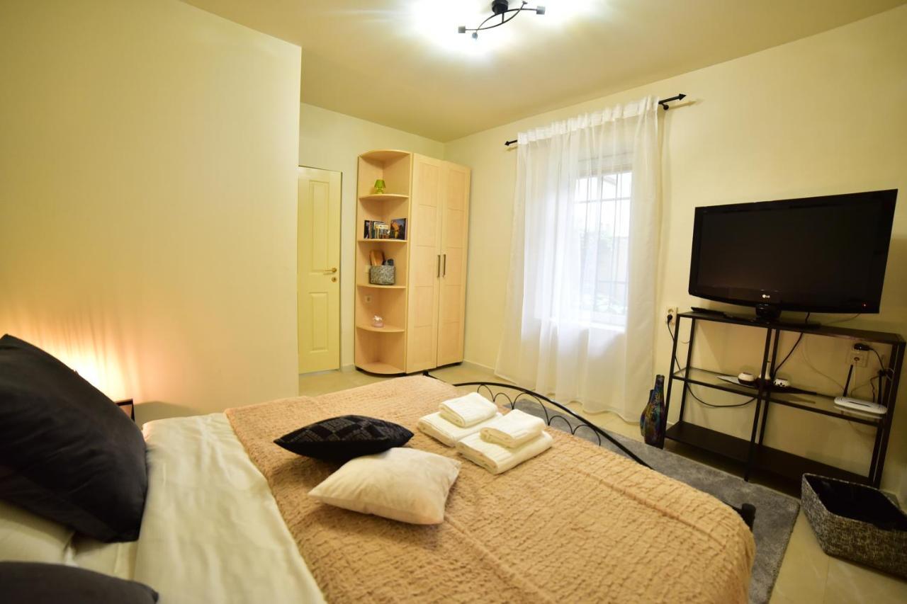 Flh - A&M Central Studio Apartment Sibiu Bagian luar foto